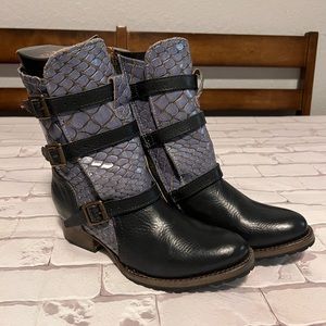 Freebird Apex Blue Multi Size 7